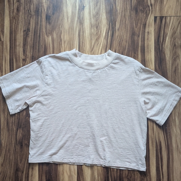 The Drop Light Pink Crop Tee - Picture 1 of 5